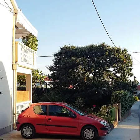 Bugy Apartman Zára